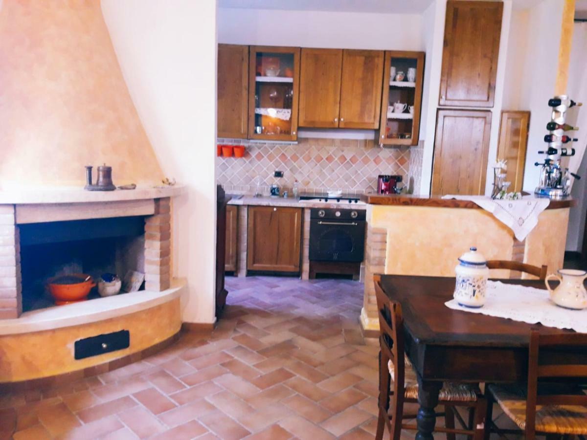 La Casa Del Susino Villa กัสตีลีโยเน ดิ ออร์ชา ภายนอก รูปภาพ