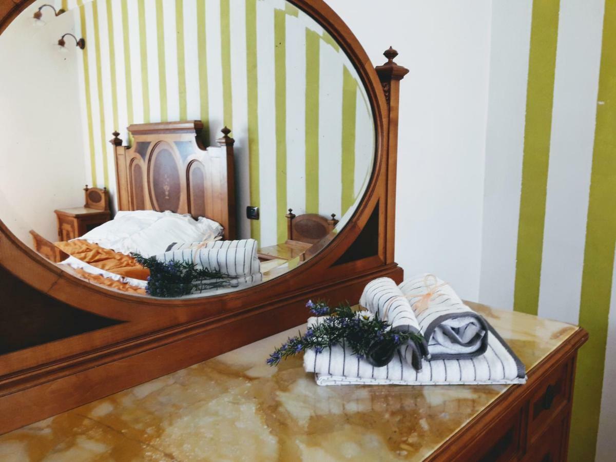 La Casa Del Susino Villa กัสตีลีโยเน ดิ ออร์ชา ภายนอก รูปภาพ